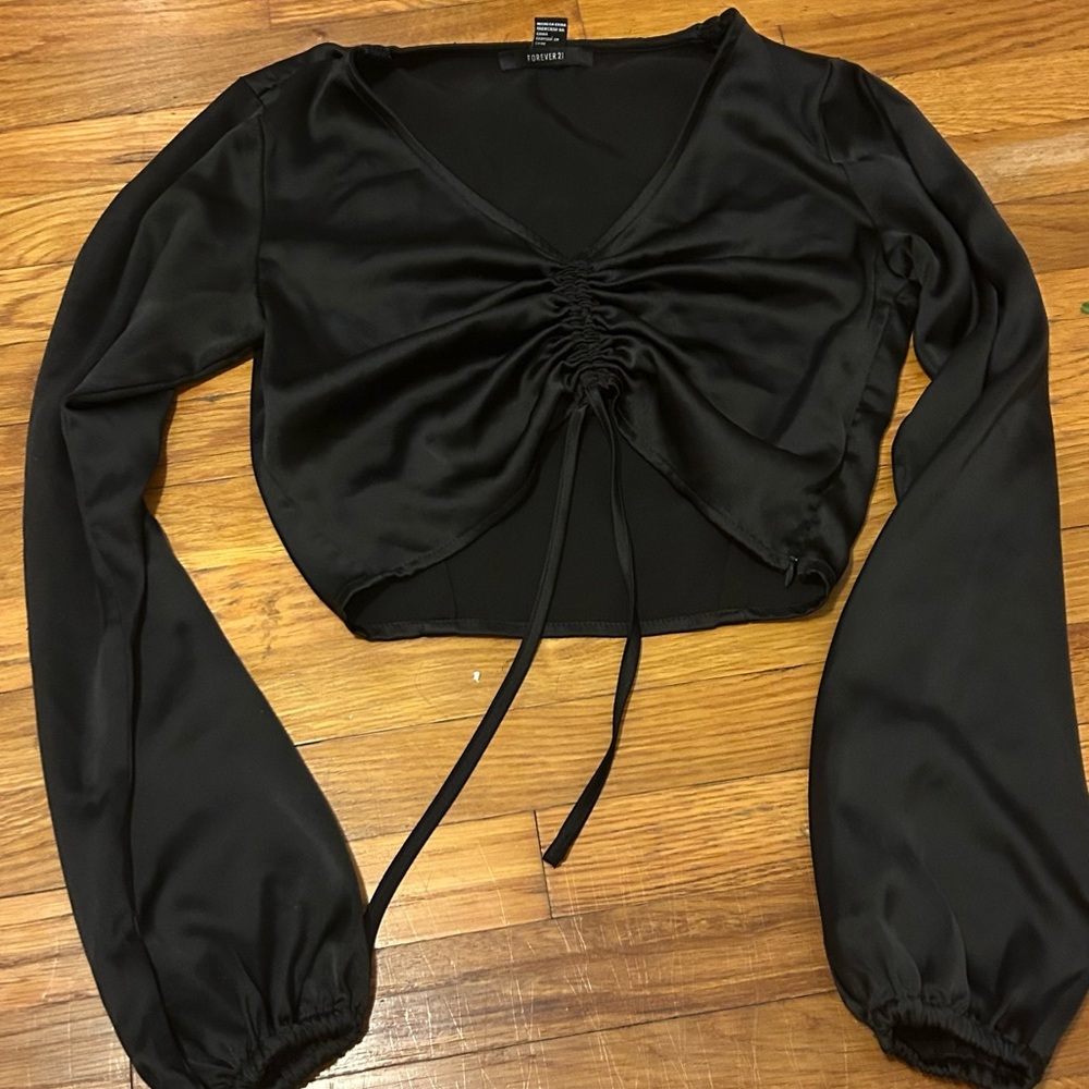 Forever 21 Black Puff Sleeve Ruched Crop Blouse
